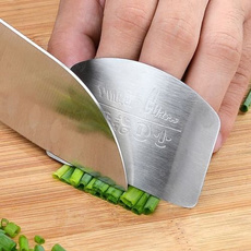 Stainless Steel Finger Hand Protector Knife Slice Shield Kitchen Tool