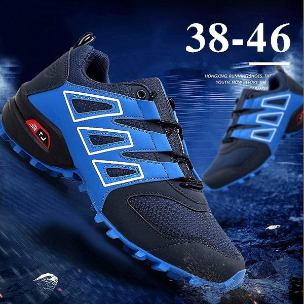 sports shoes for trekking