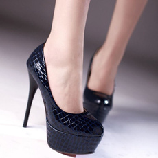 Womens Shoes, High Heel, Women's Fashion, snake