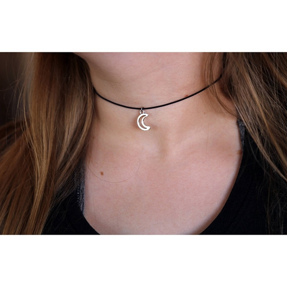 choker necklace with moon charm