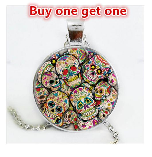 Vintage Day Of The Dead Marilyn Black Cabochon Glass Necklace chain Pendant