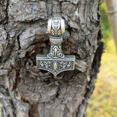pendentnecklace, talismannecklace, thorshammernecklace, runenecklace