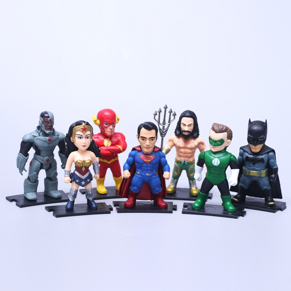 Figure Superheroes Batman Green Lantern Flash Superman Wonder Woman PVC Dolls 