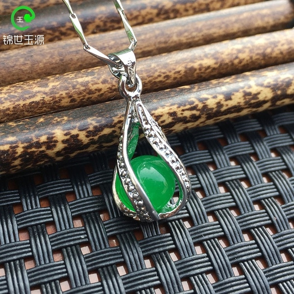 A Large Number of Manufacturers of Malay Jade Jewelry Pendants, Jade