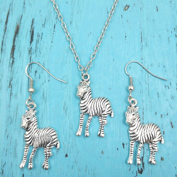zebra necklace