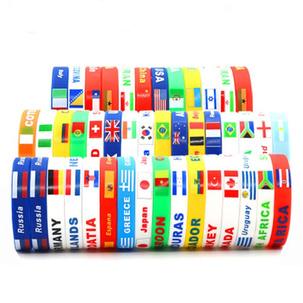 FIFA World Cup 2022 Advent Calendar, Countdown Calendar Gift Box with Key  Pendant Stickers Bracelet Whistle Medals Toy, World Cup Football Gifts for  Fans - Walmart.com