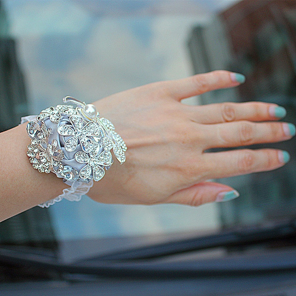 2A Fresh Single White Rose Prom Wrist Corsage on Diamante Bracelet