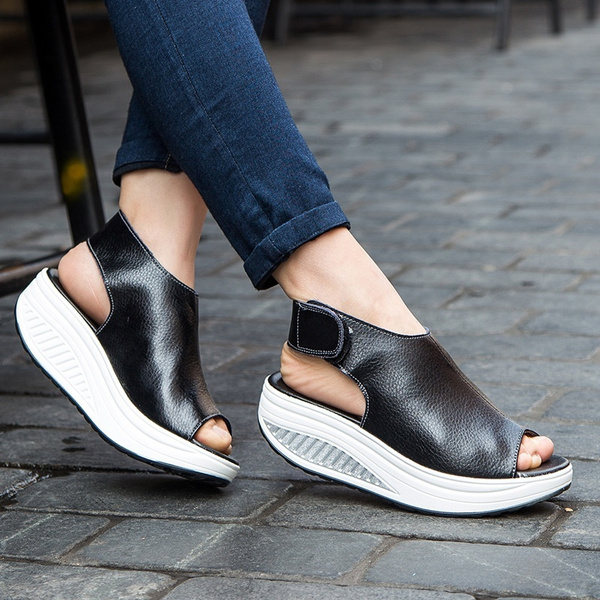 Shake Platform Sandal - Shoes