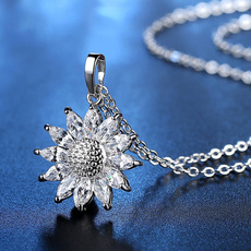 crystal pendant, Women's Fashion & Accessories, Sunflowers, Gifts
