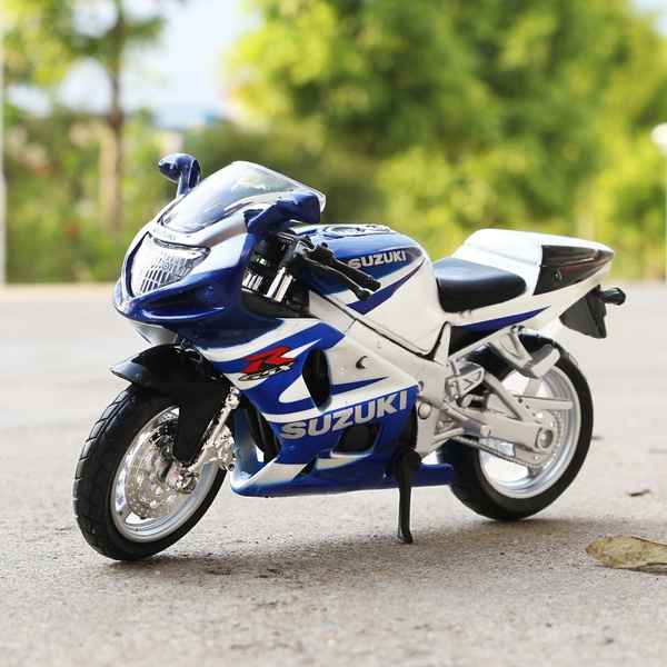 Moto miniature : Suzuki 750 GSXR (2006) par Maisto