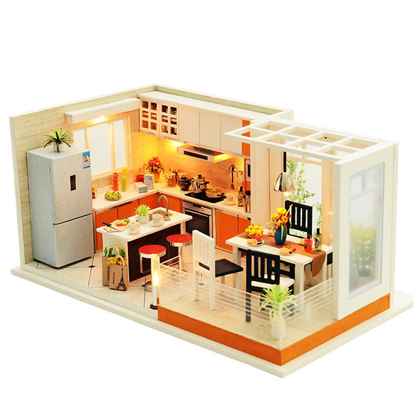 handmade dolls house miniatures