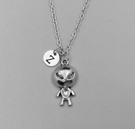 alien best friend necklace