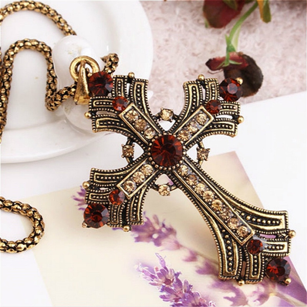 Luxury Cross Pendant Necklace Vintage 