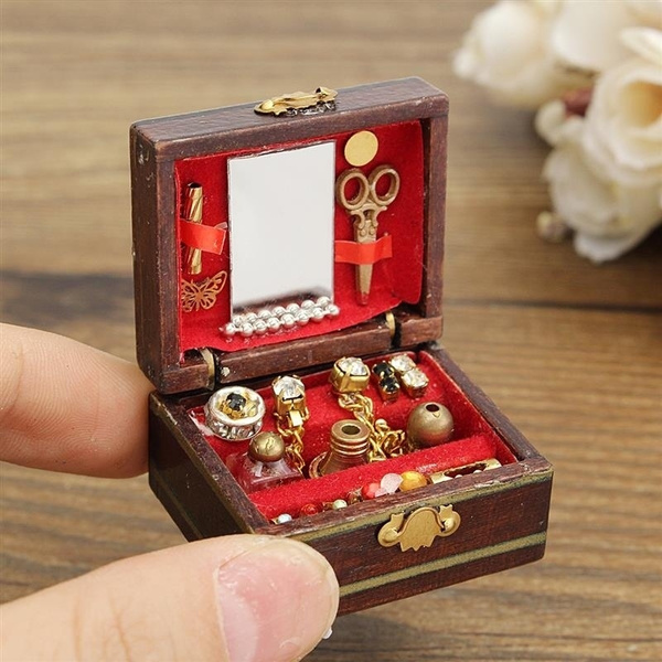 Dollhouse jewelry deals