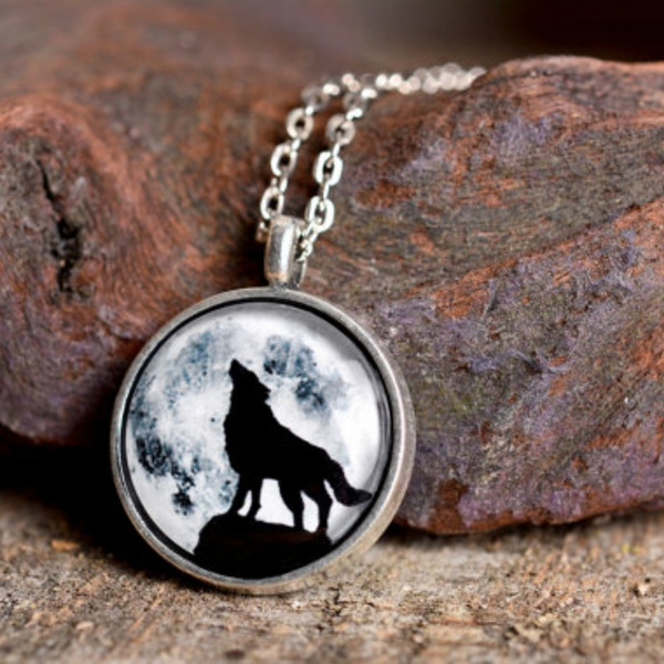 howling wolf necklace
