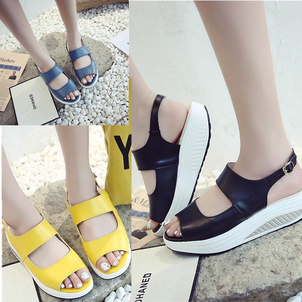 Shake Sandal - Women - Shoes