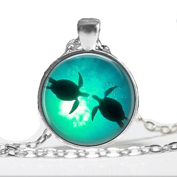 Glowing Jewelry Sea Turtle Necklace Pendant Glass Animal Glow In The Dark Wish - Glass Sea Turtle Pendant