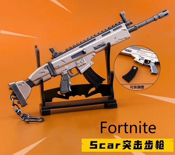 Victory Royale Gamer Keychain Guns Sniper Pump SCAR and Rocket
