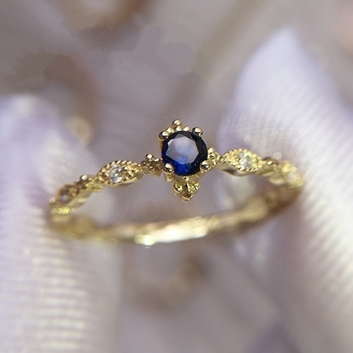 simple sapphire ring