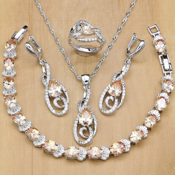 Schmuck Set Halskette mit Anhänger Armband Ring Ohrringe Silber. Schmuck Set Halskette mit Anhänger Armband Ring Ohrringe Silber.
