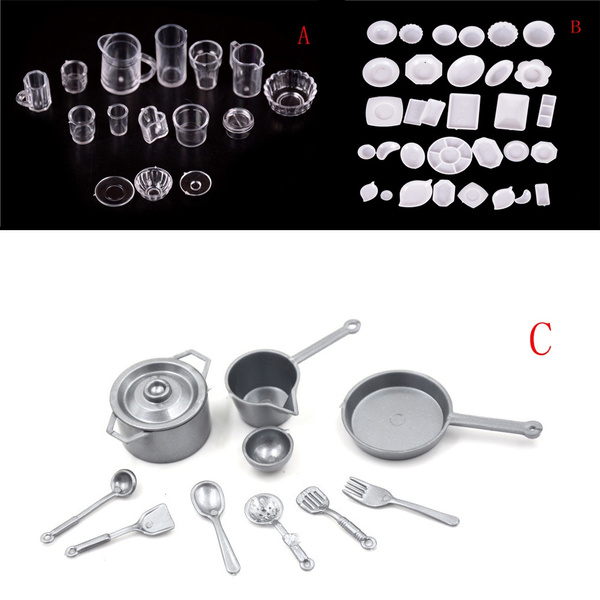 17pcs/Set Dollhouse Mini Plastic Cups Dish Plates Tableware Miniatures New M9O1 