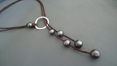 pearlleathernecklace, tahitianpearlsnecklace, tahitiannecklace, leather