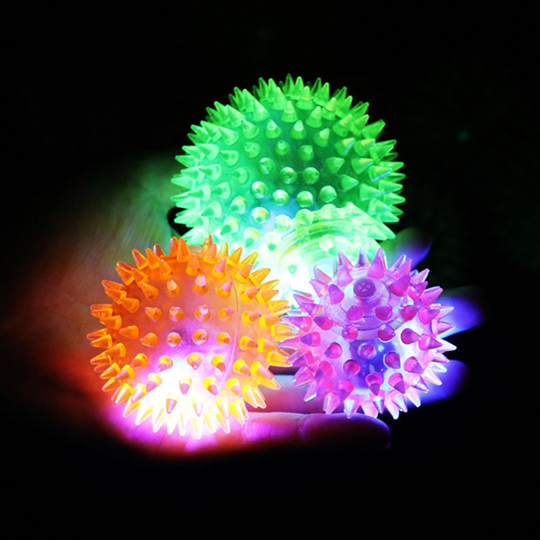 Plastic Squeaking Flashing Light Glowing LED Ball with Squeaky Sounds ...