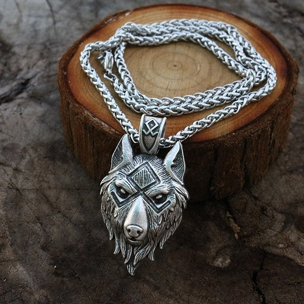 NEW Silver Plated Wolf Head Pendant Ladies Mens Antique Native Viking Necklace 