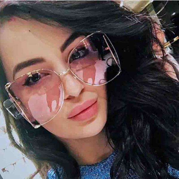 Pink hotsell designer sunglasses