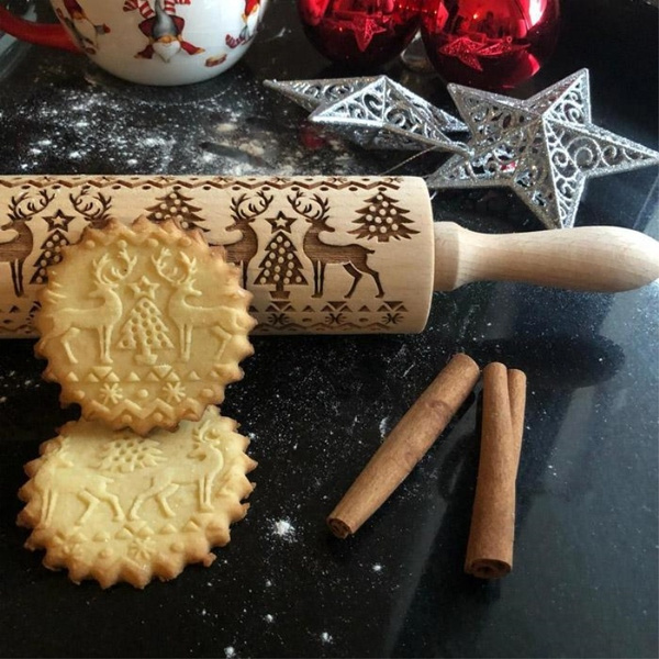 Wooden Embossing Engraved ELK Rolling Pin Baking Cookies Biscuit Fondant Xmas 