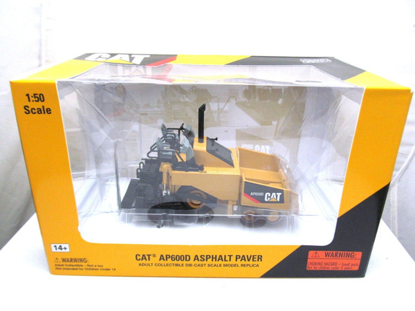 CAT AP600D ASPHALT PAVER 1:50　アスファルトフィニッ 1/50 Cat AP600F Asphalt Paver - Dalton's Farm Toys