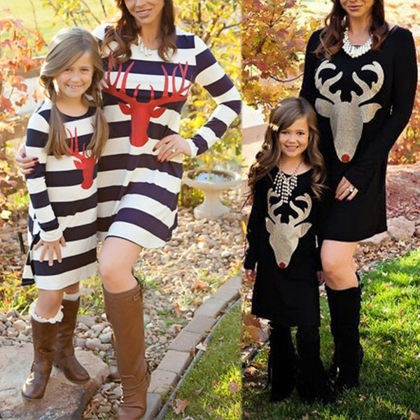 mom and daughter matching christmas outfits