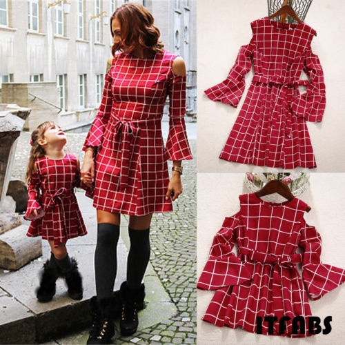 mom and daughter matching plaid dresses