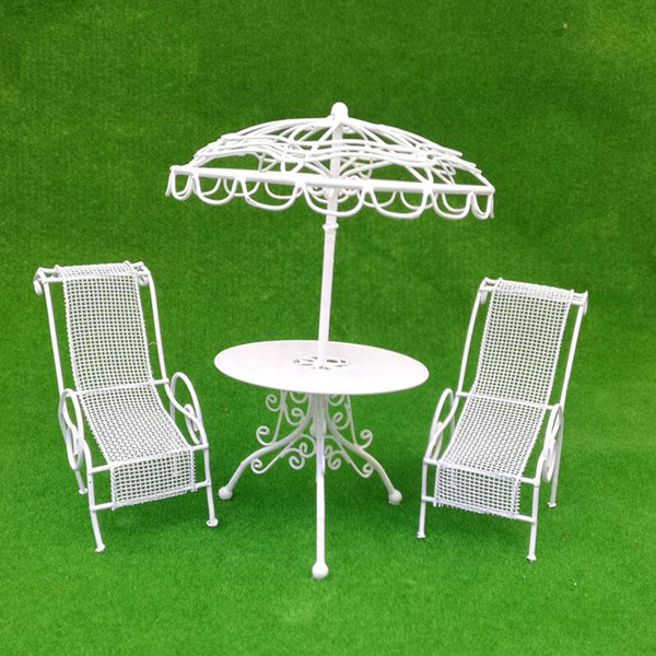 miniature lawn chairs