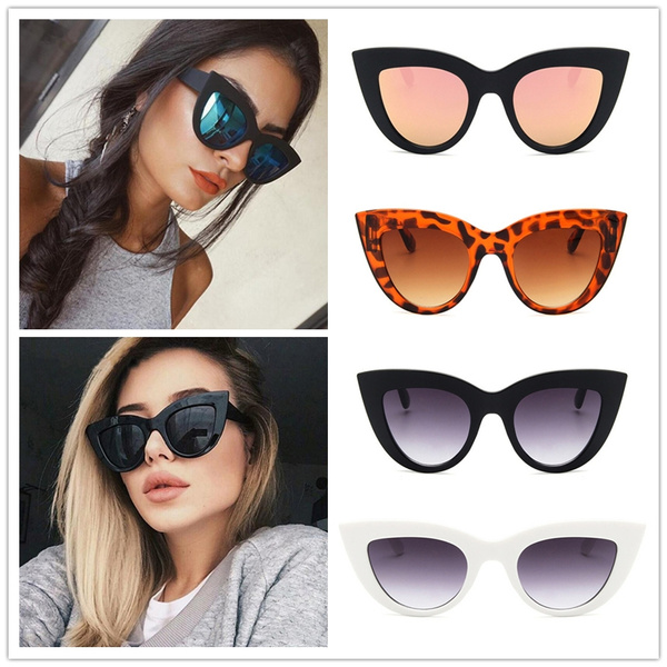 2019 New Luxury Oversized Sunglasses Women Vintage Rhinestones Sun Glasses  Round Frame Gradient Mirror Shades for Women Oculos