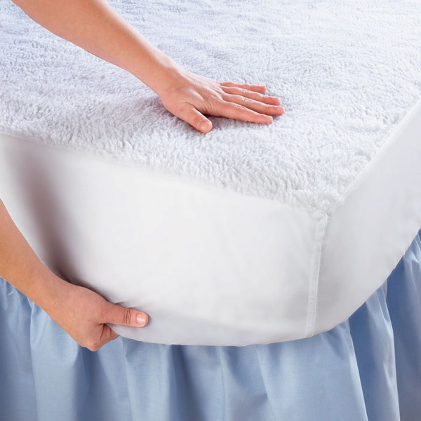 mattress cover for bed wetting