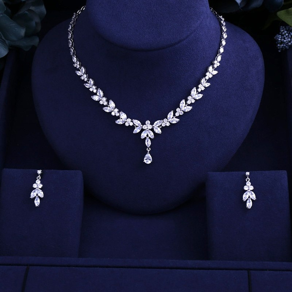 18ct White Gold Diamond Necklace - Mark Lloyd Jewellery