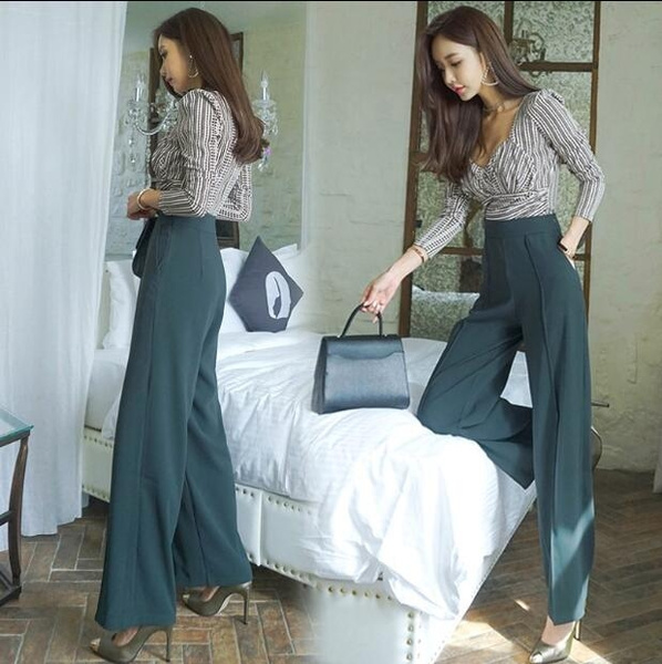 Set pants and blouse, Women's Fashion, Tops, Blouses on Carousell