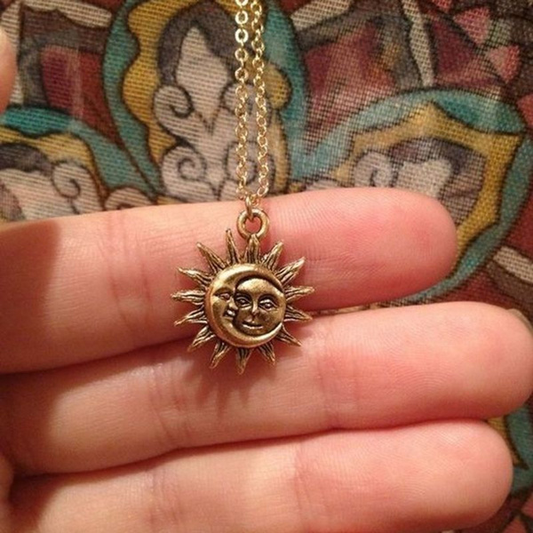 New Retro Trend Gold Sun Necklace 