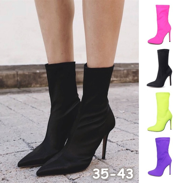 Stretch pointed outlet toe sock boots