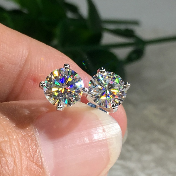 1 ct moissanite earrings