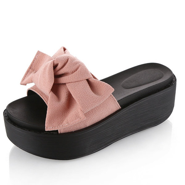 slip resistant sandals