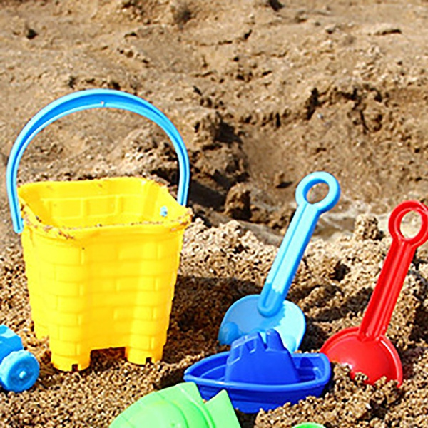 kids bucket and spade set