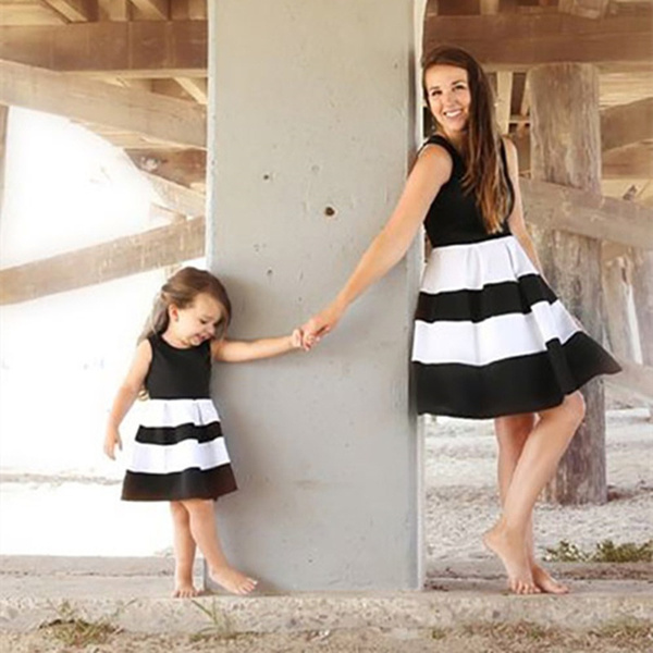 mom and child dress