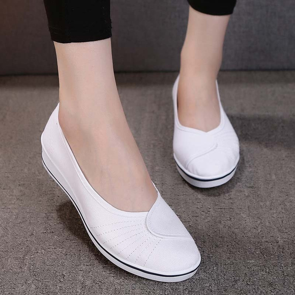 canvas nursing shoes
