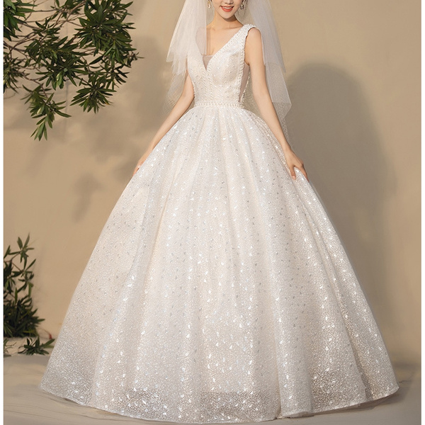 Amazon.com: Women Wedding Dresses V-Neck Appliques Lace A-Line Tulle Wedding  Gown Beach Simple Bridal Dress Bridesmaid Dresses,White,US : Clothing,  Shoes & Jewelry