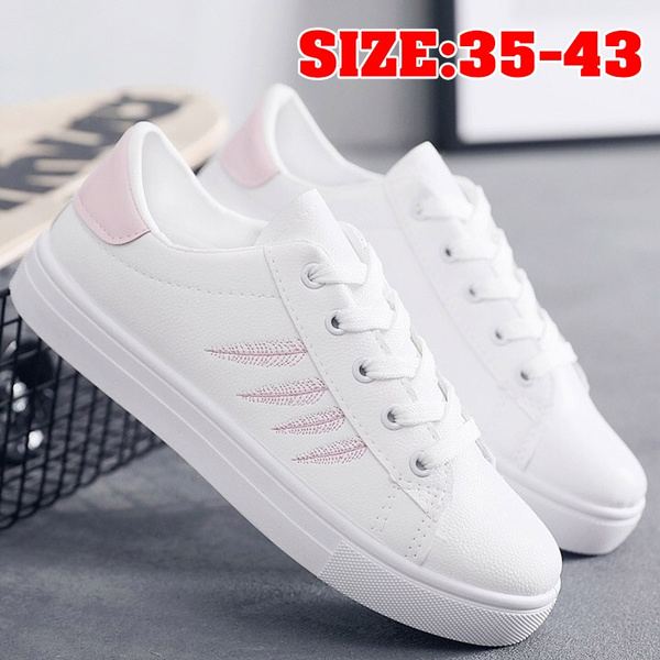 Trendy sneakers best sale 2019 women's