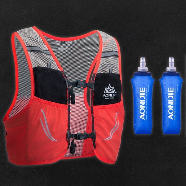 Water bottle hotsell running vest