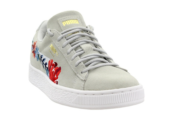 Puma suede hyper hot sale embellished women's shoe