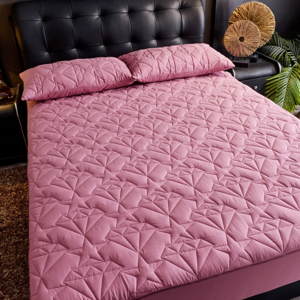 quilted zippered mattress cover